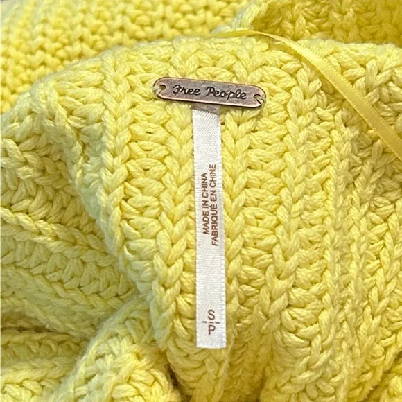 Free People Yellow Oversized Chunky Shaker Sweater - Picture 5 of 8